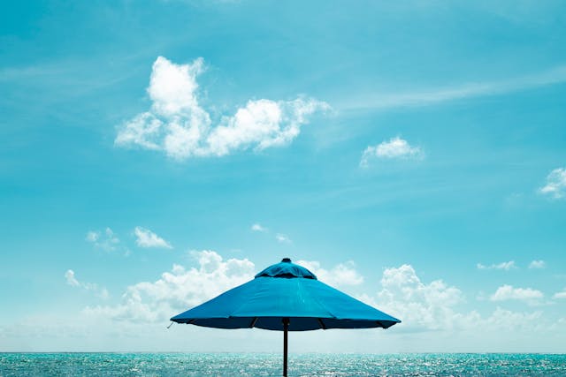 Parasol aan het strand